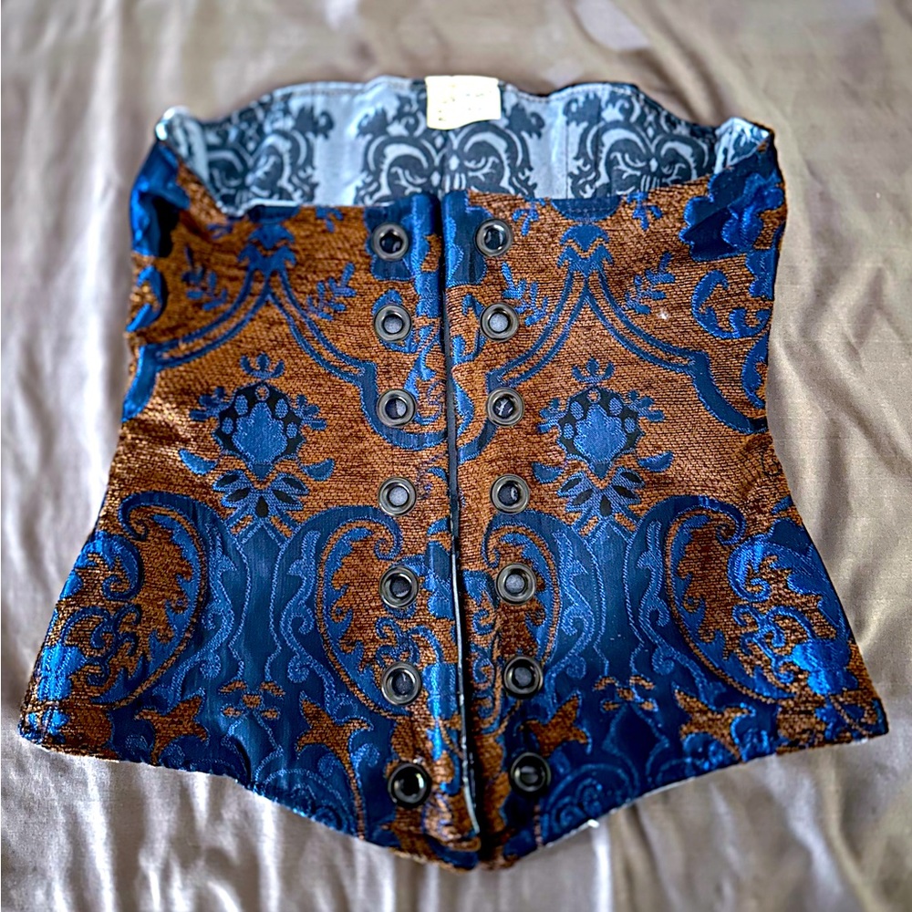 *Rare* DitD Wench Corset in Cerulean Penny Medallion 26-28” waist